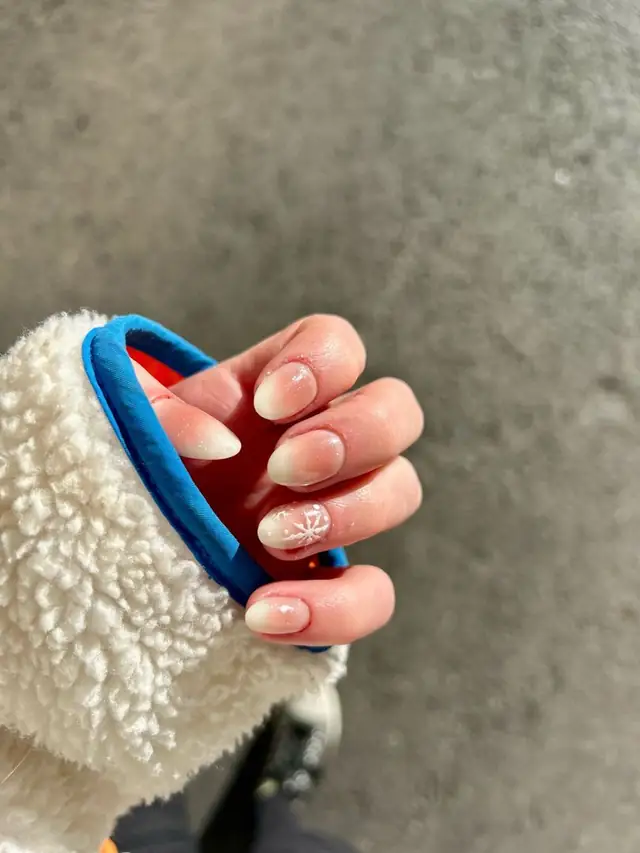 Manicura semipermanente